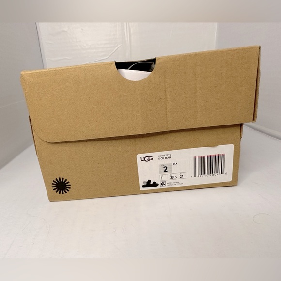 Girls Oh Yeah Ugg Slippers - Picture 2 of 7